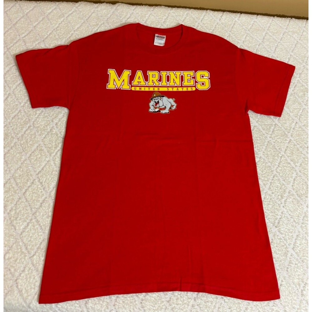 Vintage United States Marines Bulldog Graphic Red Short Men’s Size M Gildan